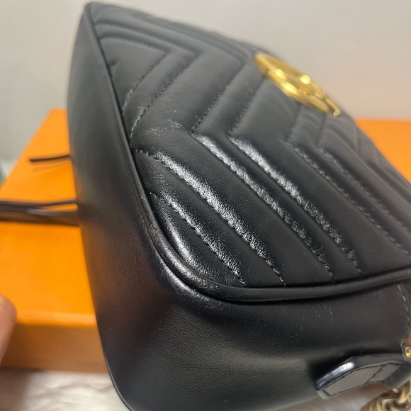 Small Black Marmont shoulder bag - Picture 7 of 17